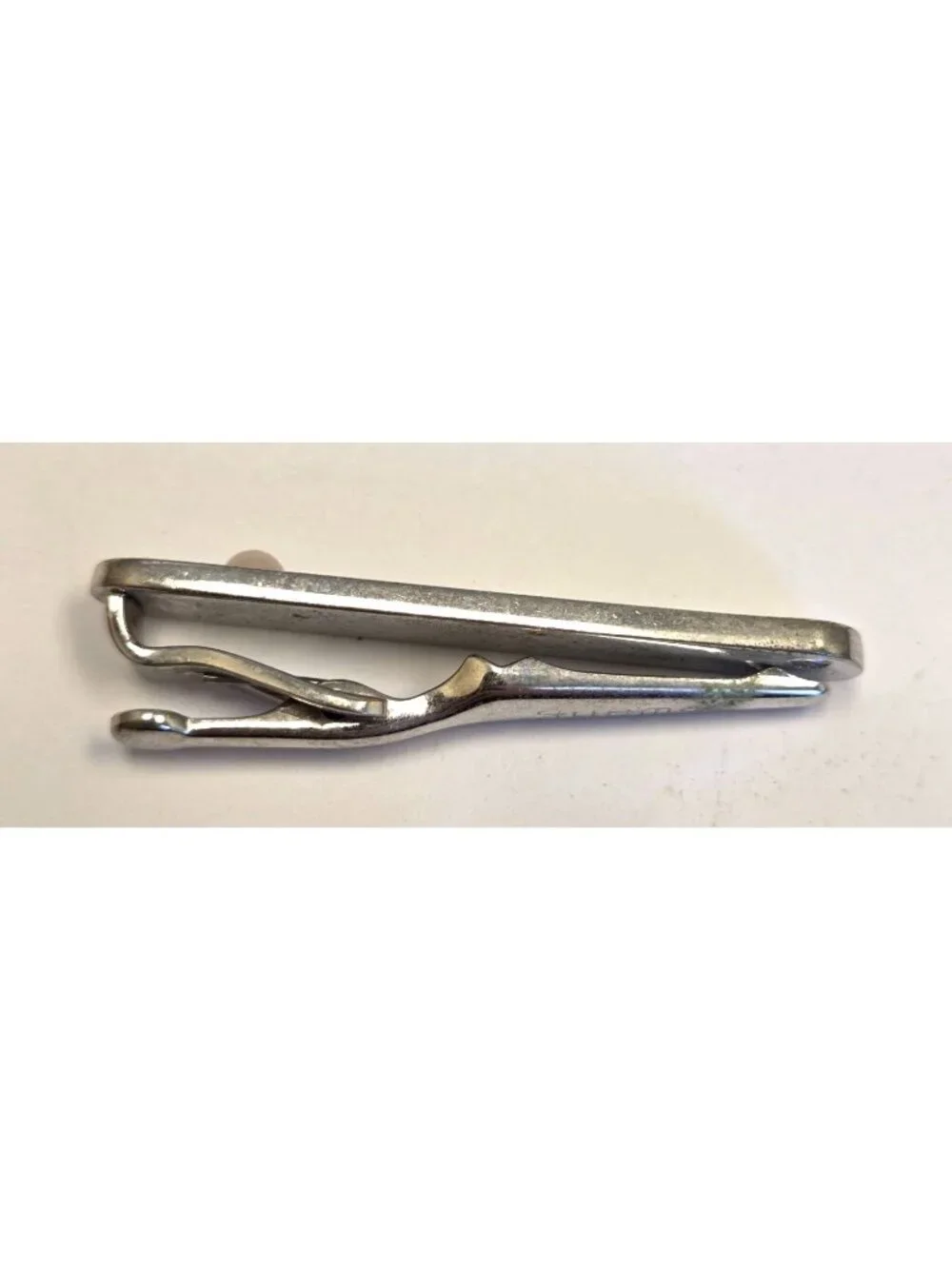 Silver-Tone Tie Clip With Pearl Accent Classic Mens Accessory